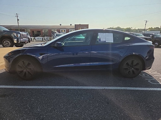 Used 2025 Tesla Model 3 Long Range RWD image 2