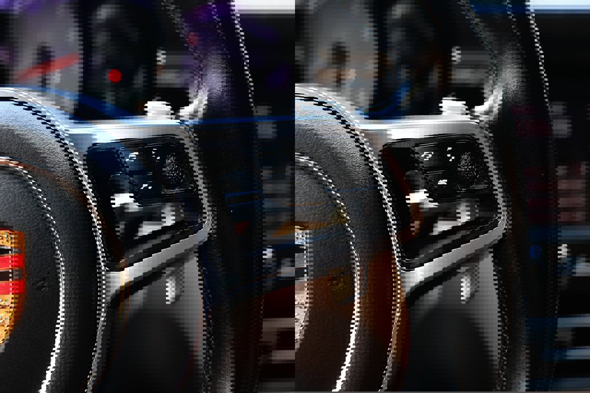 Used 2021 Porsche Macan S image 32