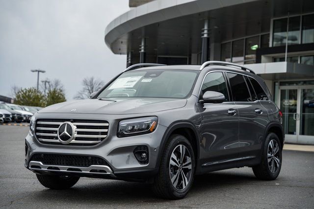 New 2026 Mercedes-Benz GLB 250 4MATIC image 3