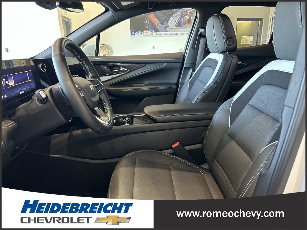 Used 2024 Chevrolet Blazer EV LT AWD/4WD image 13