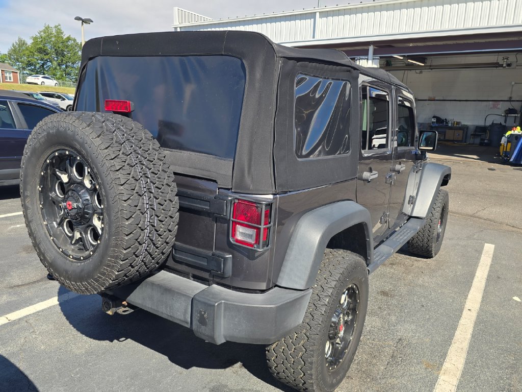 Used 2017 Jeep Wrangler Unlimited Sport w/ Quick Order Package 23S AWD/4WD image 7