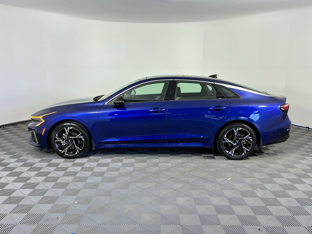 Used 2025 Kia K5 GT-Line w/ GT-Line Premium Package image 4