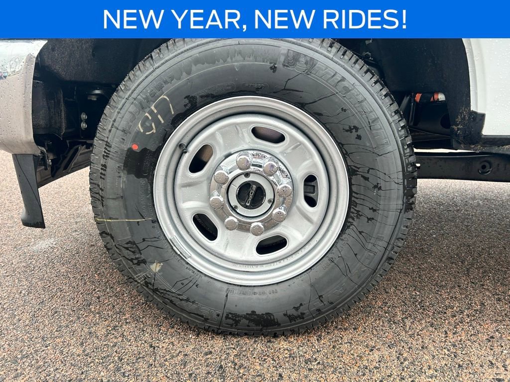 New 2026 Ford F250 XL w/ XL Chrome Package image 38