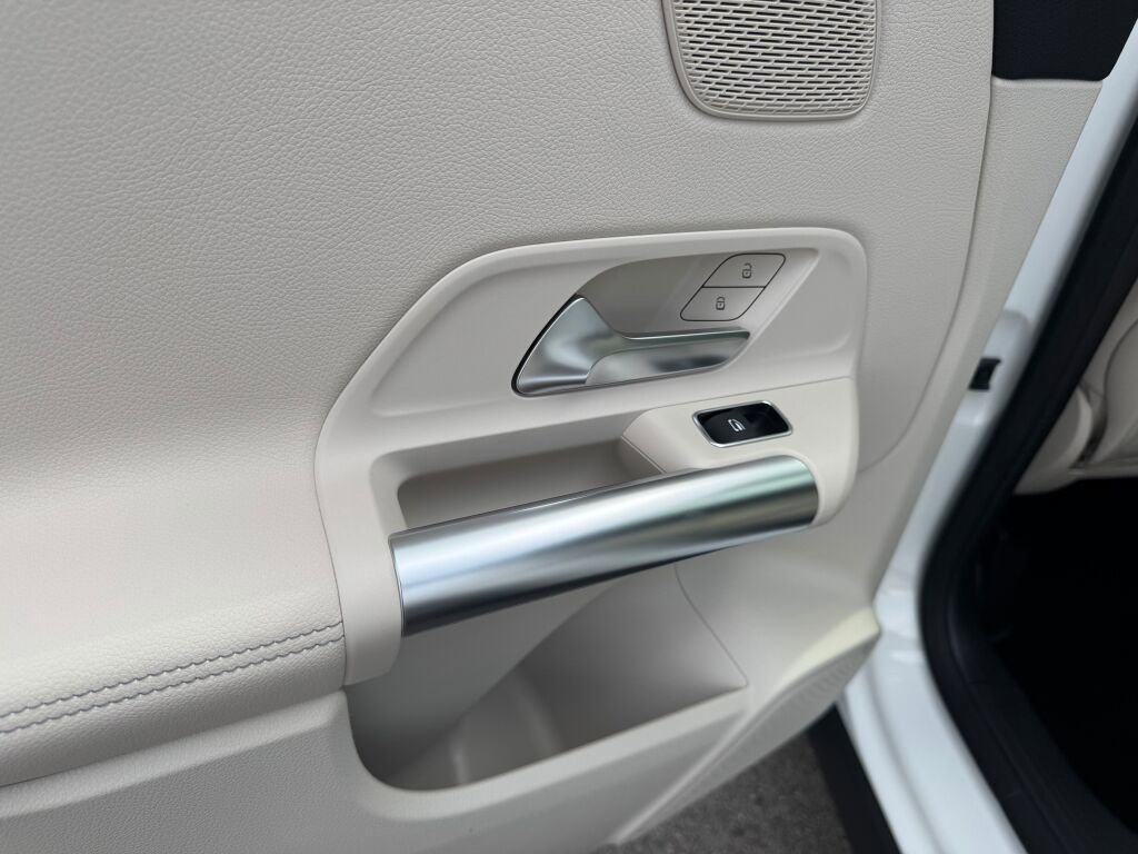 New 2026 Mercedes-Benz GLA 250 4MATIC image 16