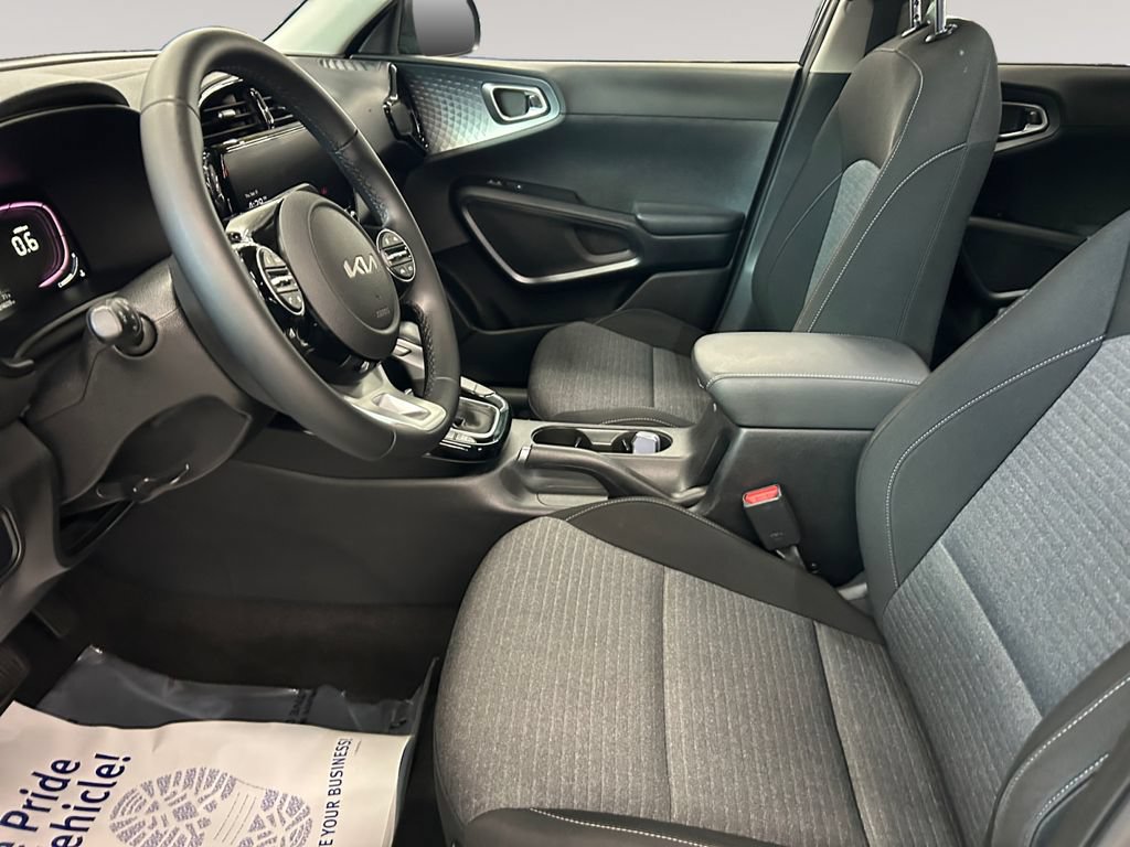 Used 2023 Kia Soul EX FWD image 9