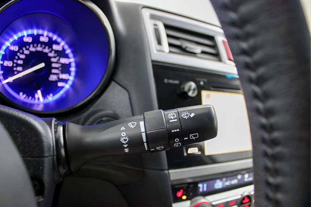 Used 2017 Subaru Outback 2.5i Limited image 21