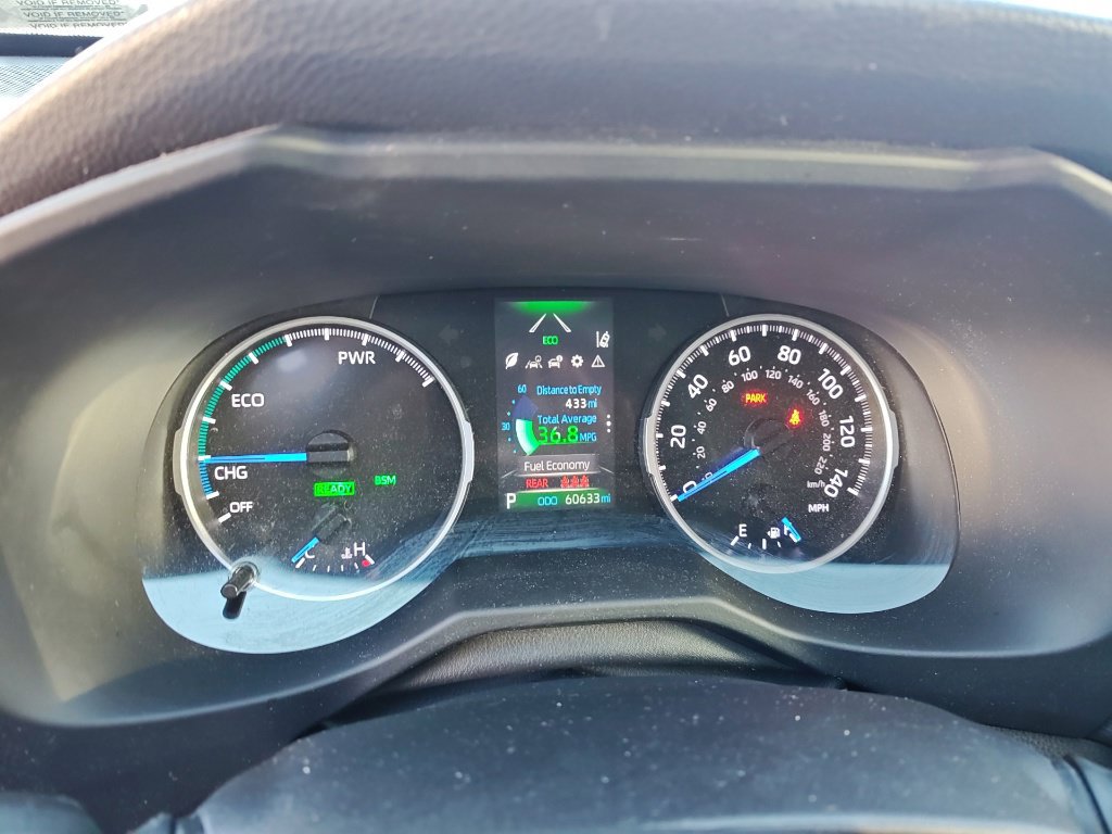 Used 2021 Toyota RAV4 XLE AWD/4WD image 8