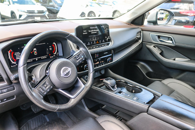 Used 2023 Nissan Rogue Platinum w/ Platinum Premium Package FWD image 29