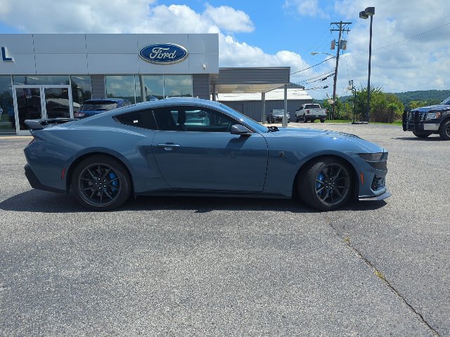 Used 2024 Ford Mustang Dark Horse RWD image 31