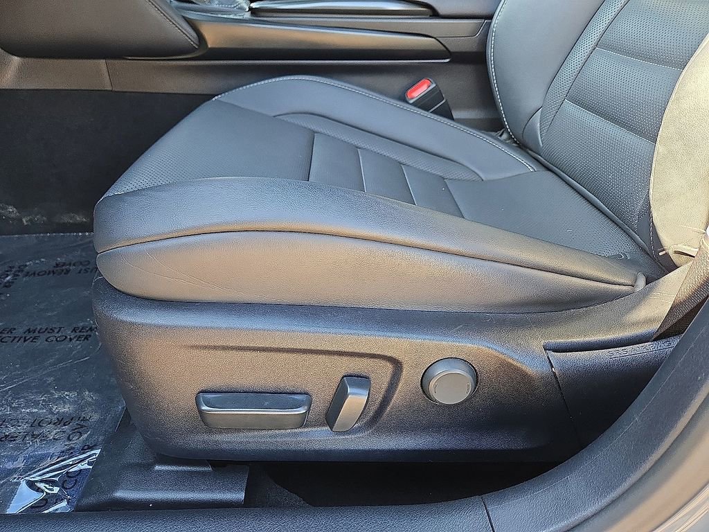 Used 2024 Lexus IS 350 F Sport w/ Navigation Package RWD image 22
