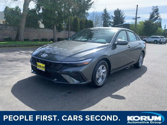 New 2026 Hyundai Elantra SE image 1