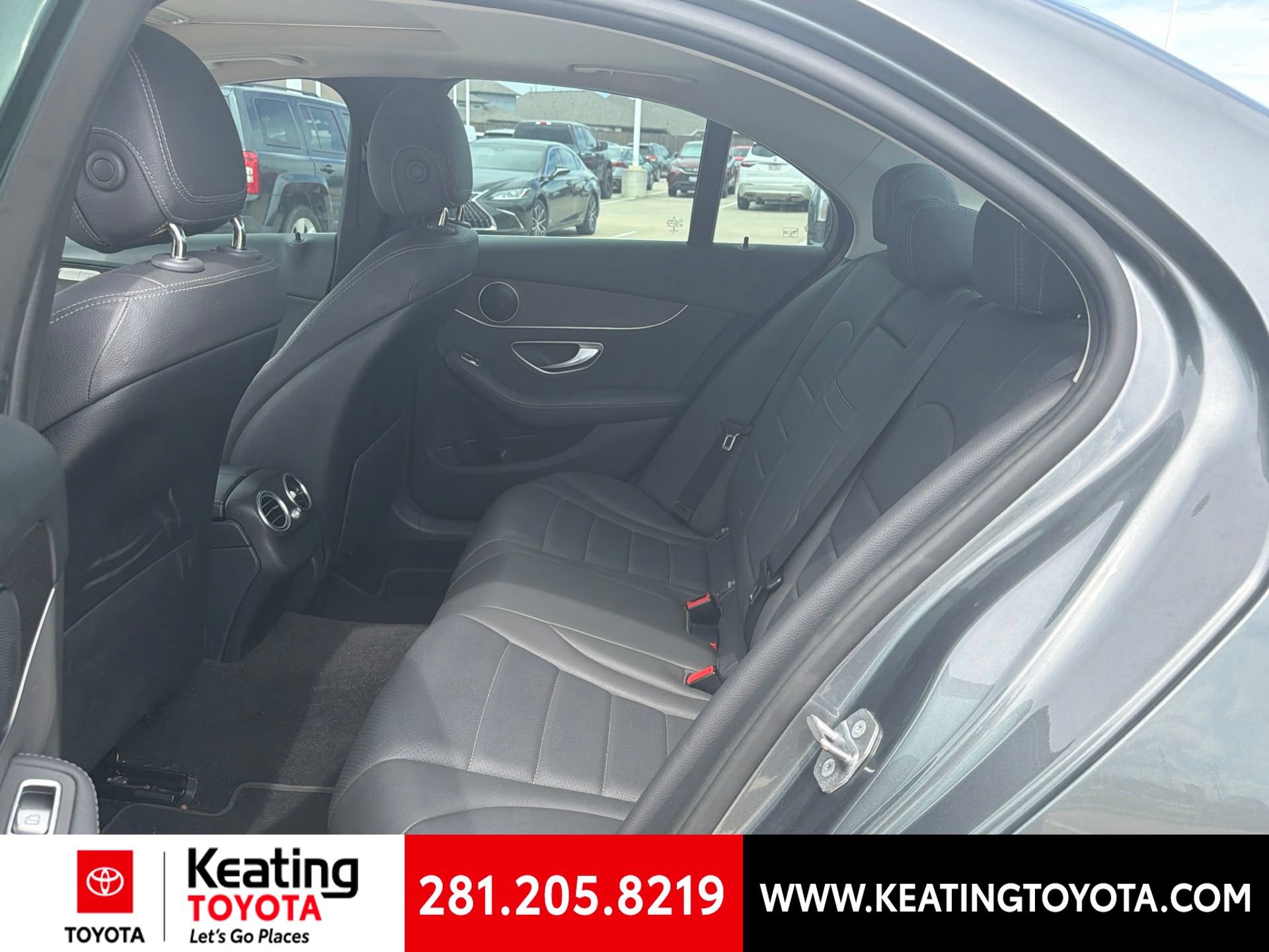 Used 2019 Mercedes-Benz C 300 Sedan image 11