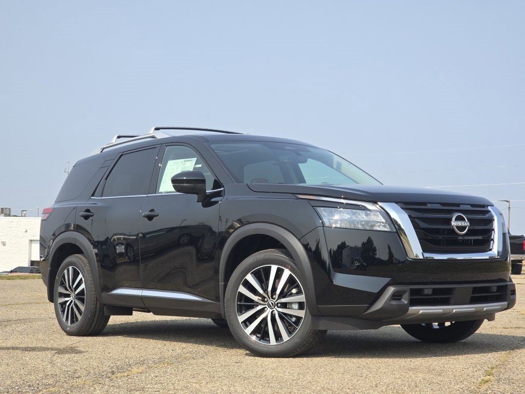 New 2025 Nissan Pathfinder Platinum