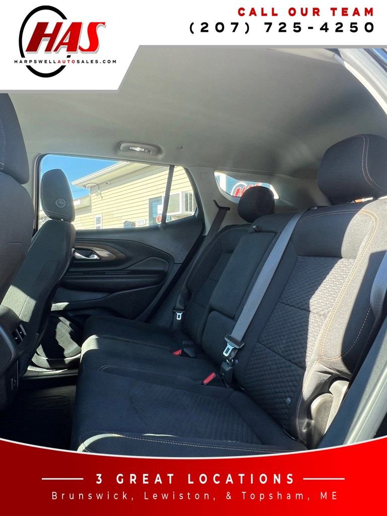 Used 2021 GMC Terrain SLE w/ Driver Convenience Package image 11