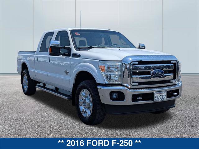 Used 2016 Ford F250 Lariat w/ Lariat Ultimate Package AWD/4WD image 7