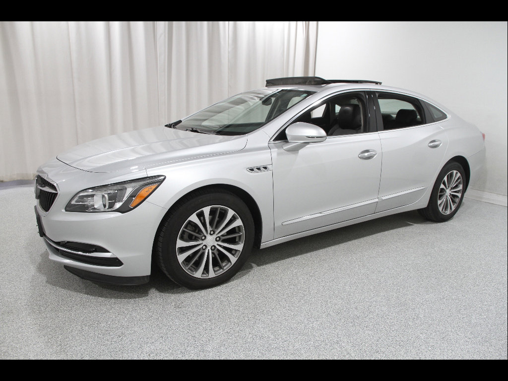Used 2019 Buick LaCrosse Essence w/ Sun and Shade Package AWD/4WD image 3