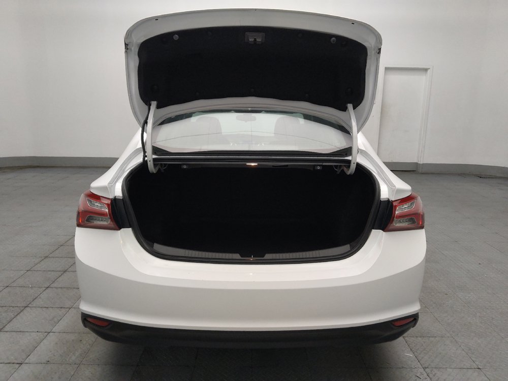 Used 2021 Chevrolet Malibu LT FWD image 29