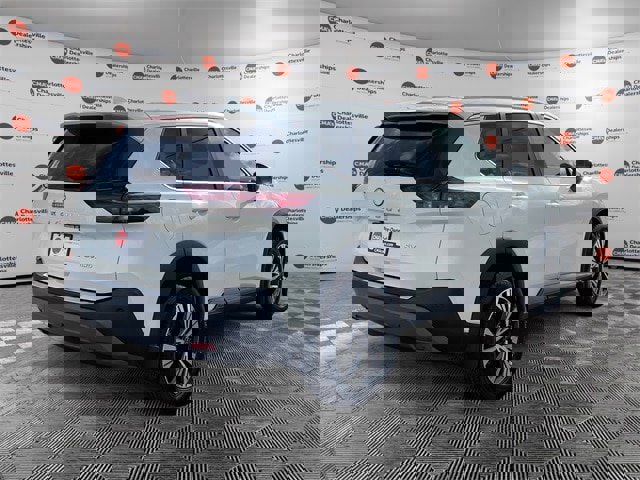 Certified 2023 Nissan Rogue SV w/ SV Premium Package image 5