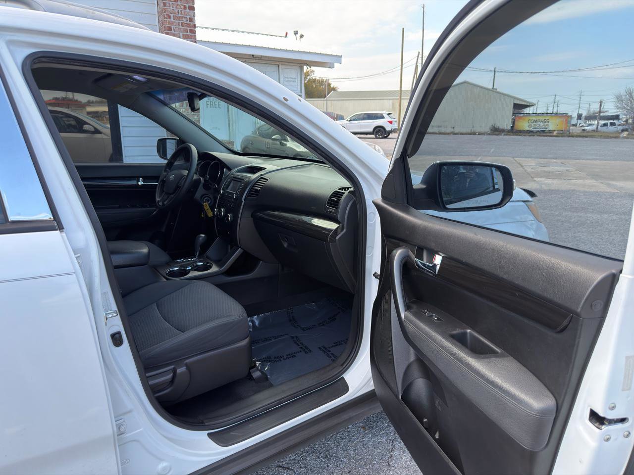 Used 2013 Kia Sorento LX w/ Convenience Pkg image 28