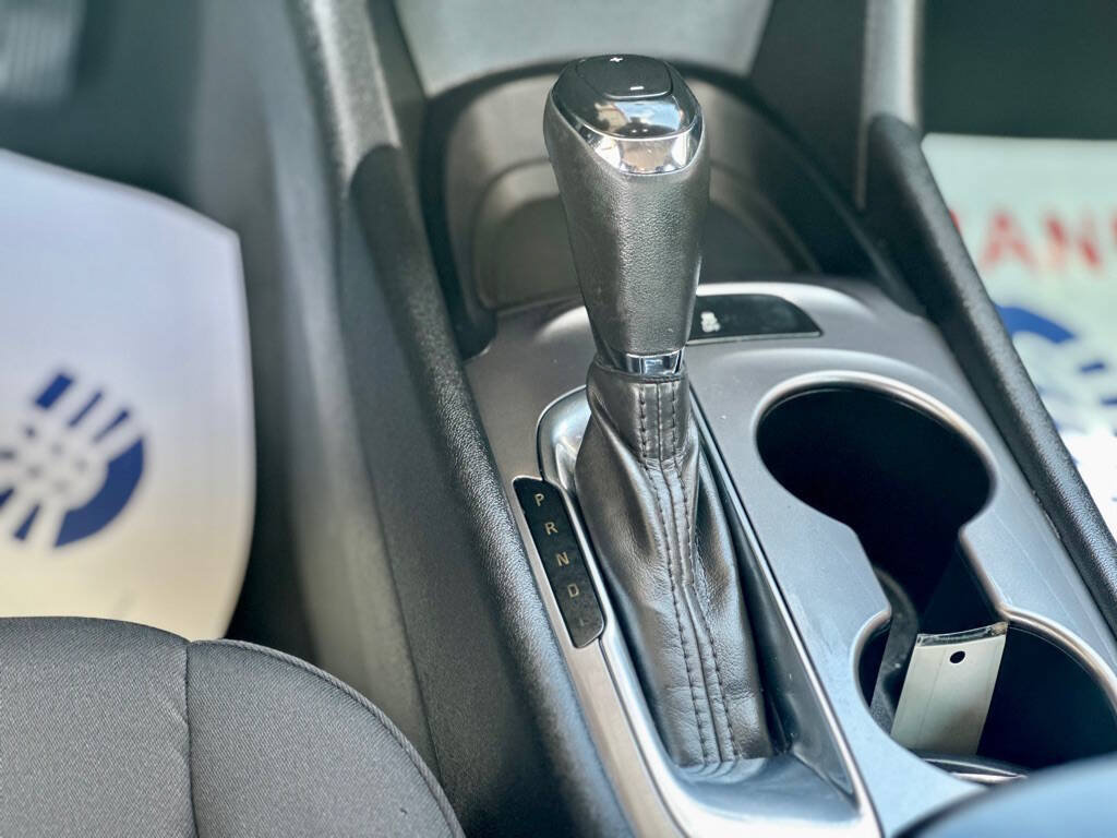 Used 2020 Chevrolet Malibu LS FWD image 12