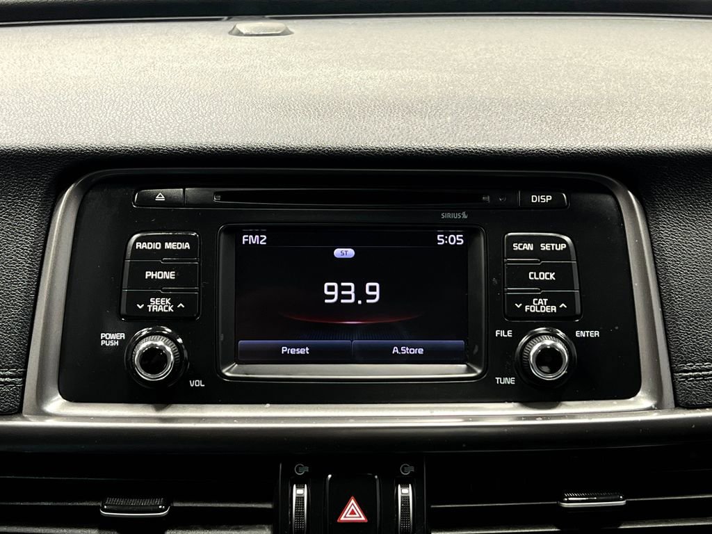 Used 2016 Kia Optima LX image 24