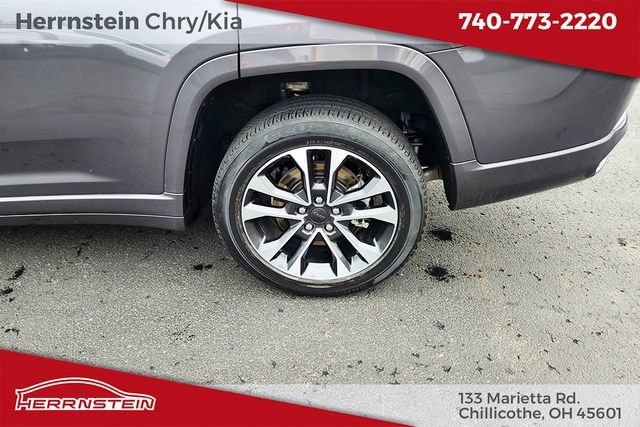Used 2021 Jeep Grand Cherokee L Overland w/ Luxury Tech Group IV AWD/4WD image 29