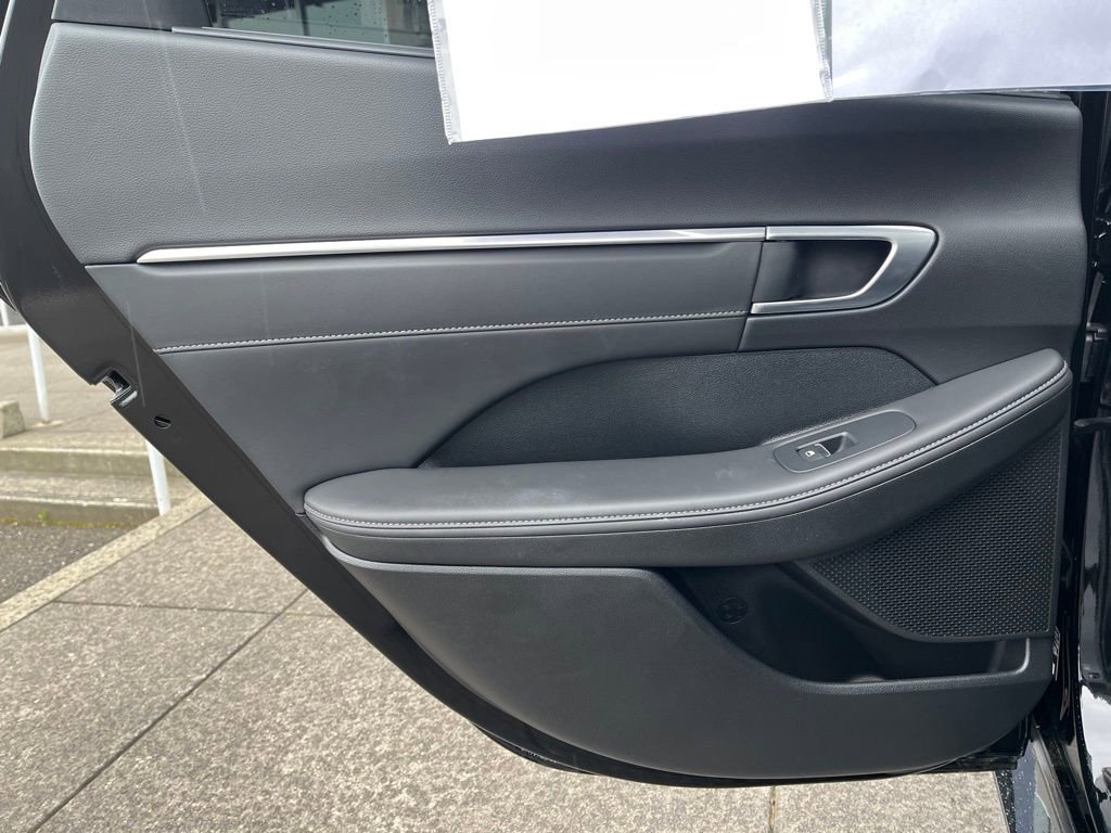 Used 2023 Hyundai Sonata Limited image 12