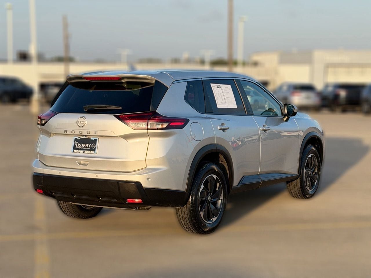 Certified 2025 Nissan Rogue SV FWD image 8