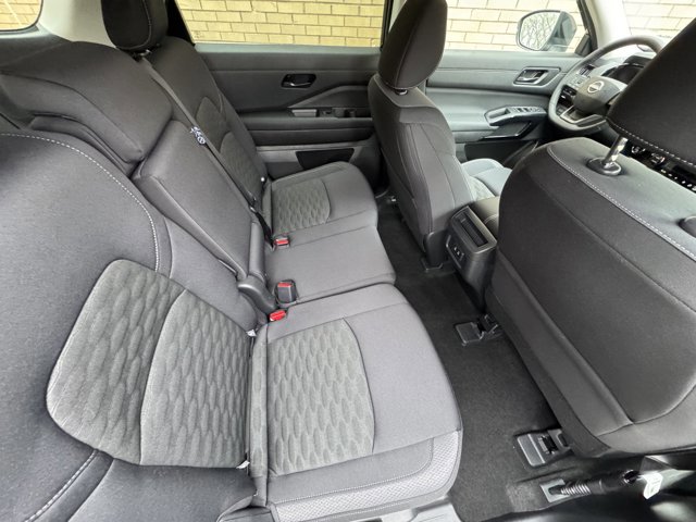 New 2026 Nissan Pathfinder SV image 9