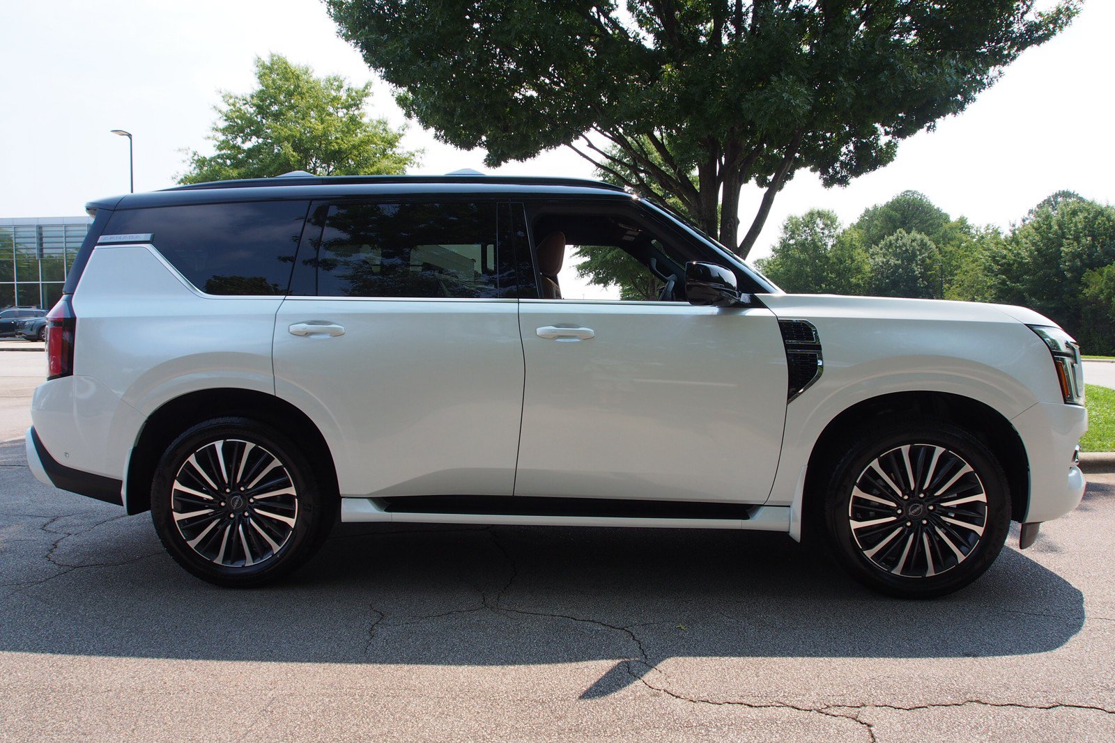 New 2026 Nissan Armada Platinum Reserve AWD/4WD image 8