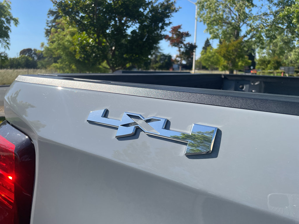 Used 2024 GMC Sierra 1500 Elevation AWD/4WD image 10