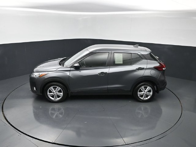 Certified 2025 Nissan Kicks Play S FWD image 23