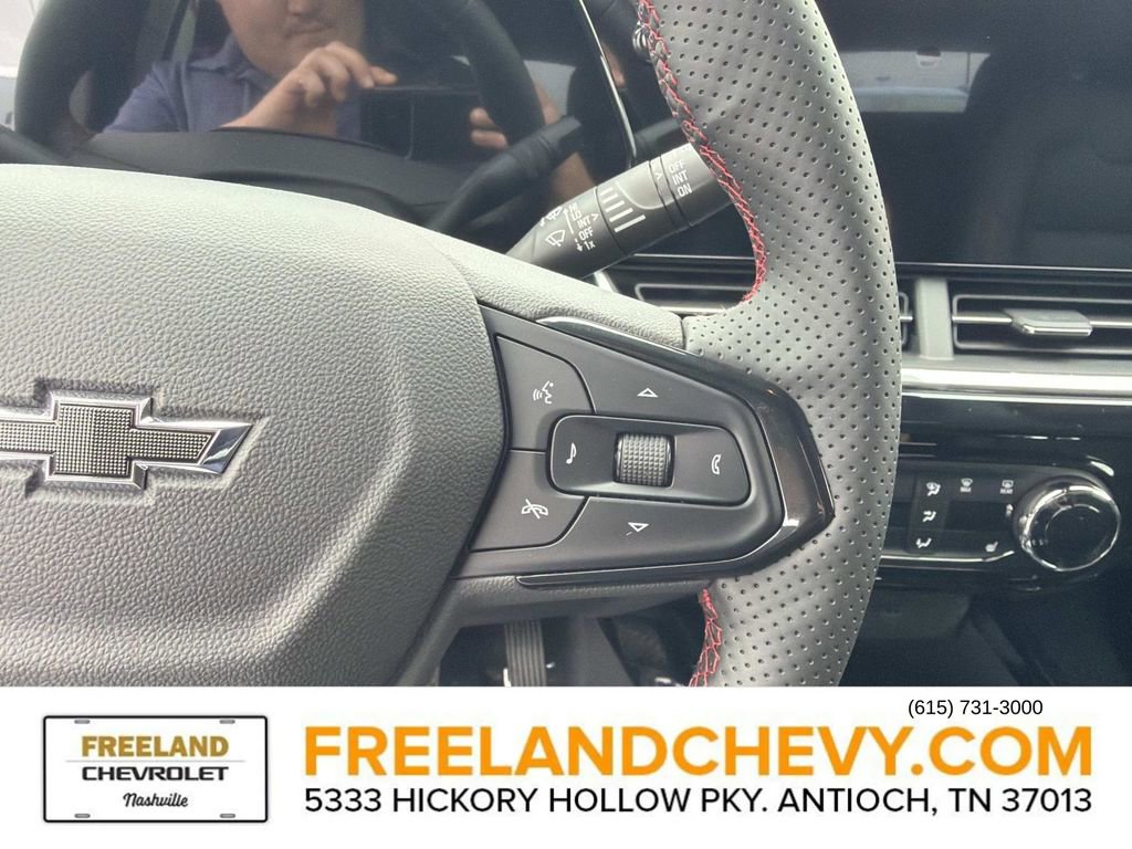 New 2026 Chevrolet Trax RS w/ Sunroof Package image 25