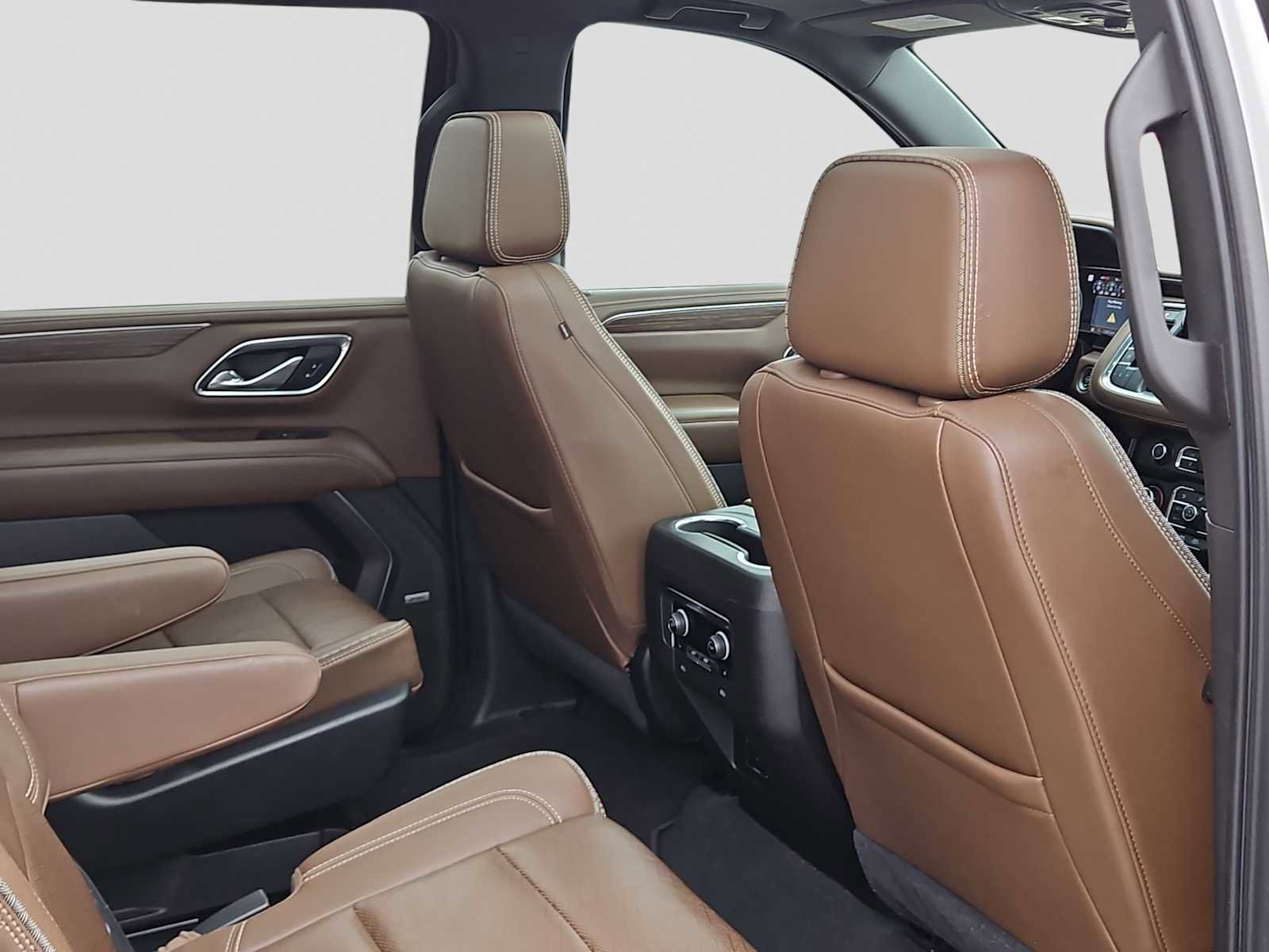 Used 2021 Chevrolet Suburban High Country image 17