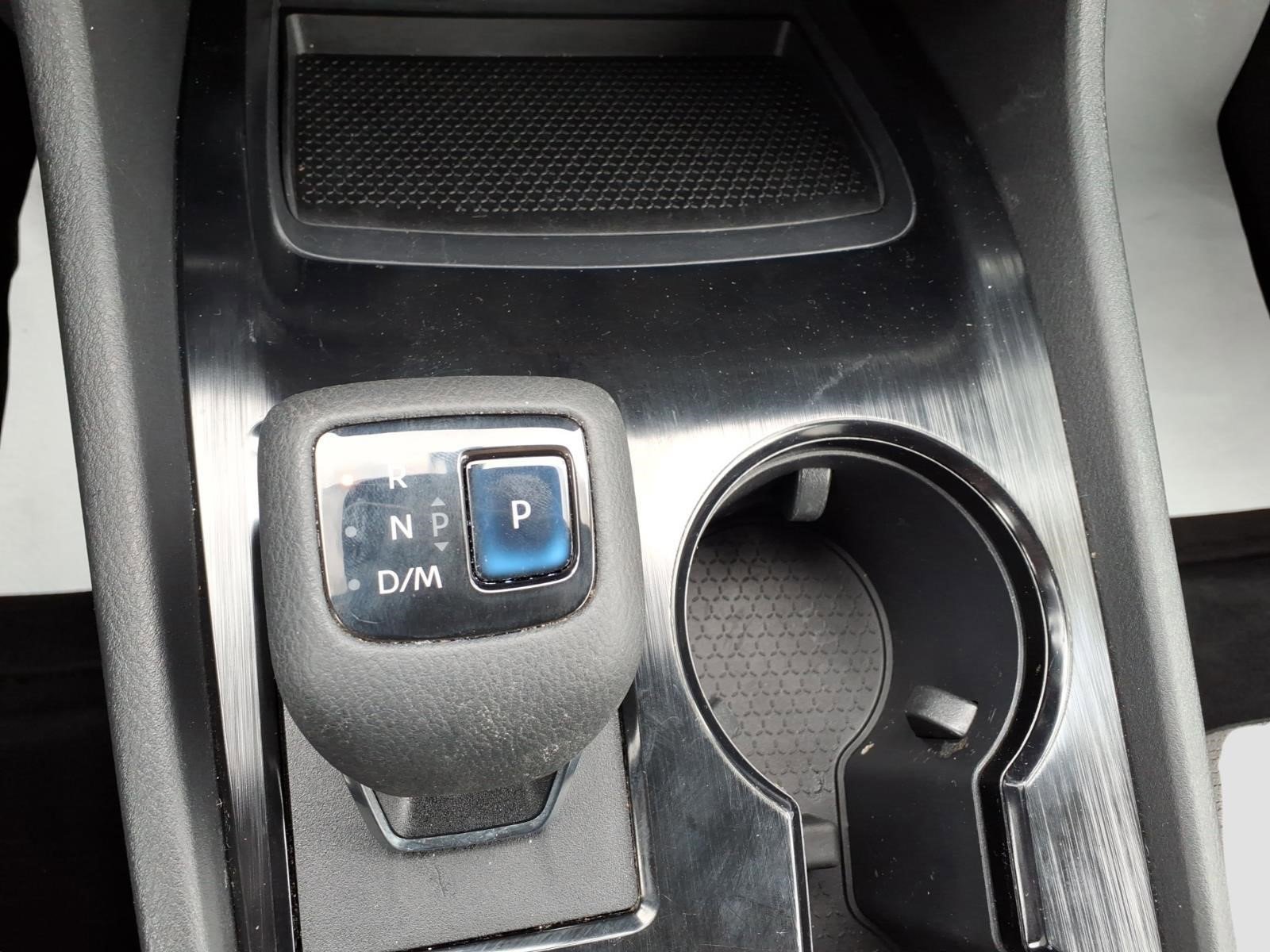 Used 2022 Nissan Rogue SV AWD/4WD image 21