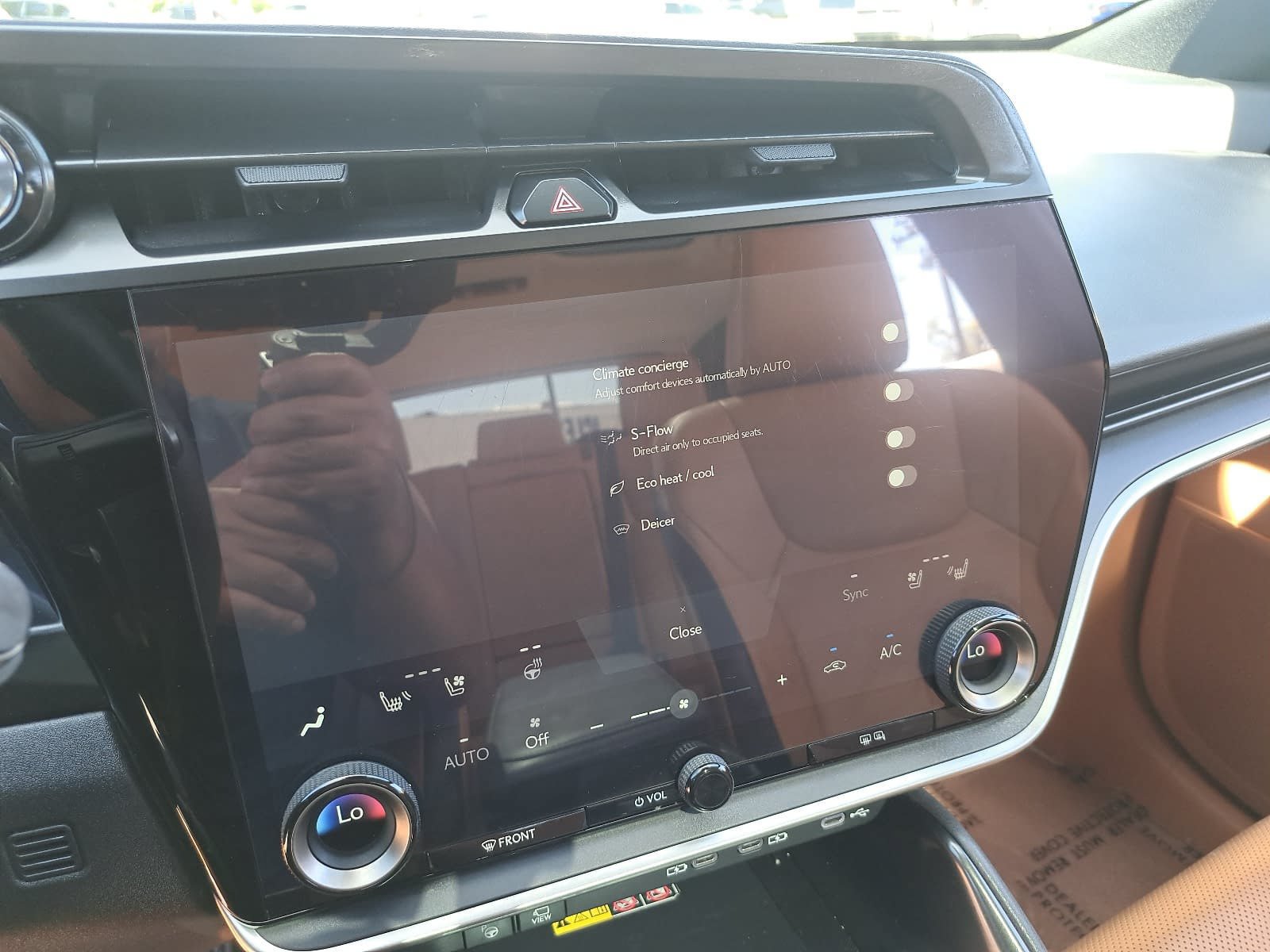 Used 2024 Lexus RZ 300e Premium w/ Technology Package FWD image 27