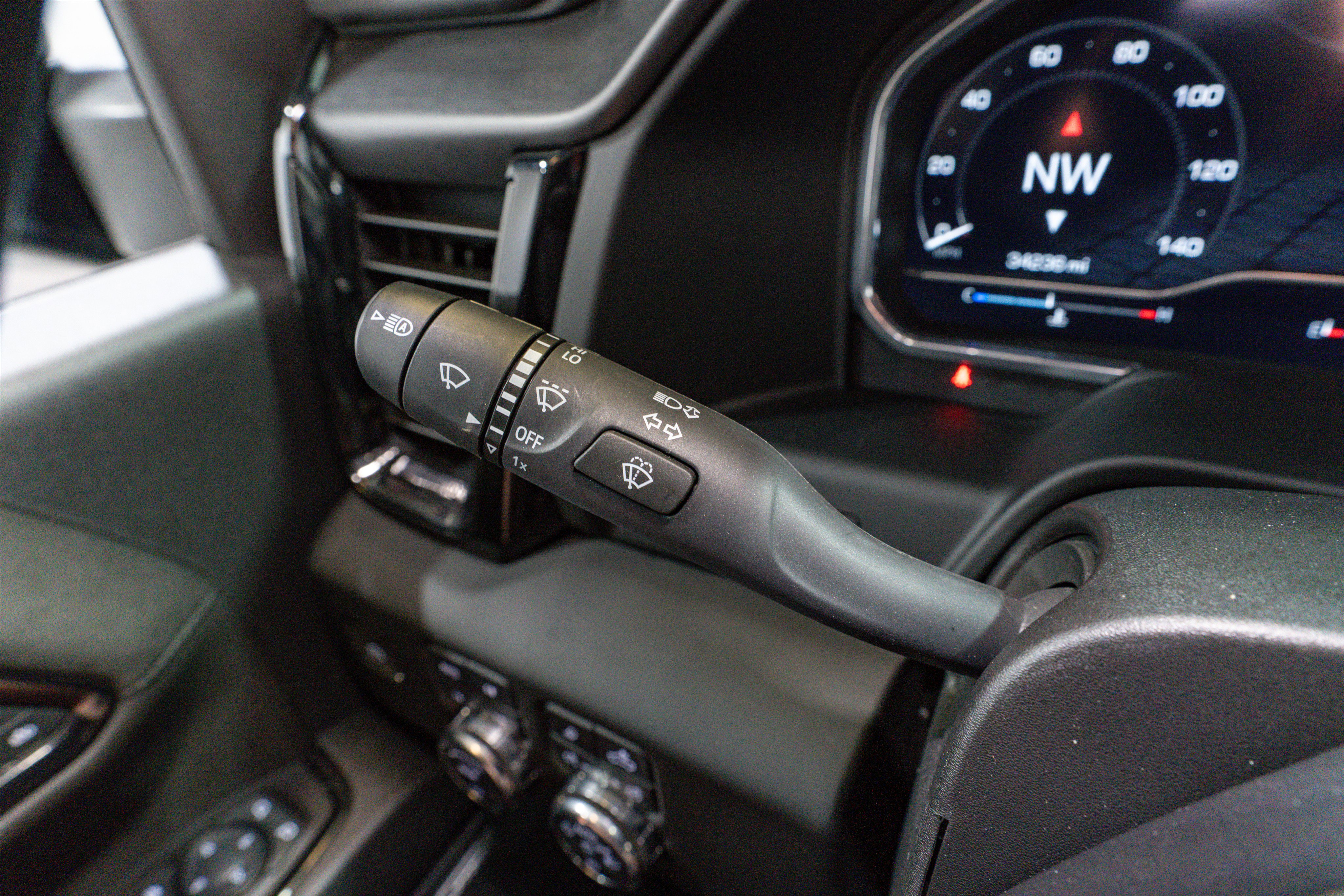 Used 2024 GMC Sierra 2500 AT4 w/ AT4 Preferred Package image 31