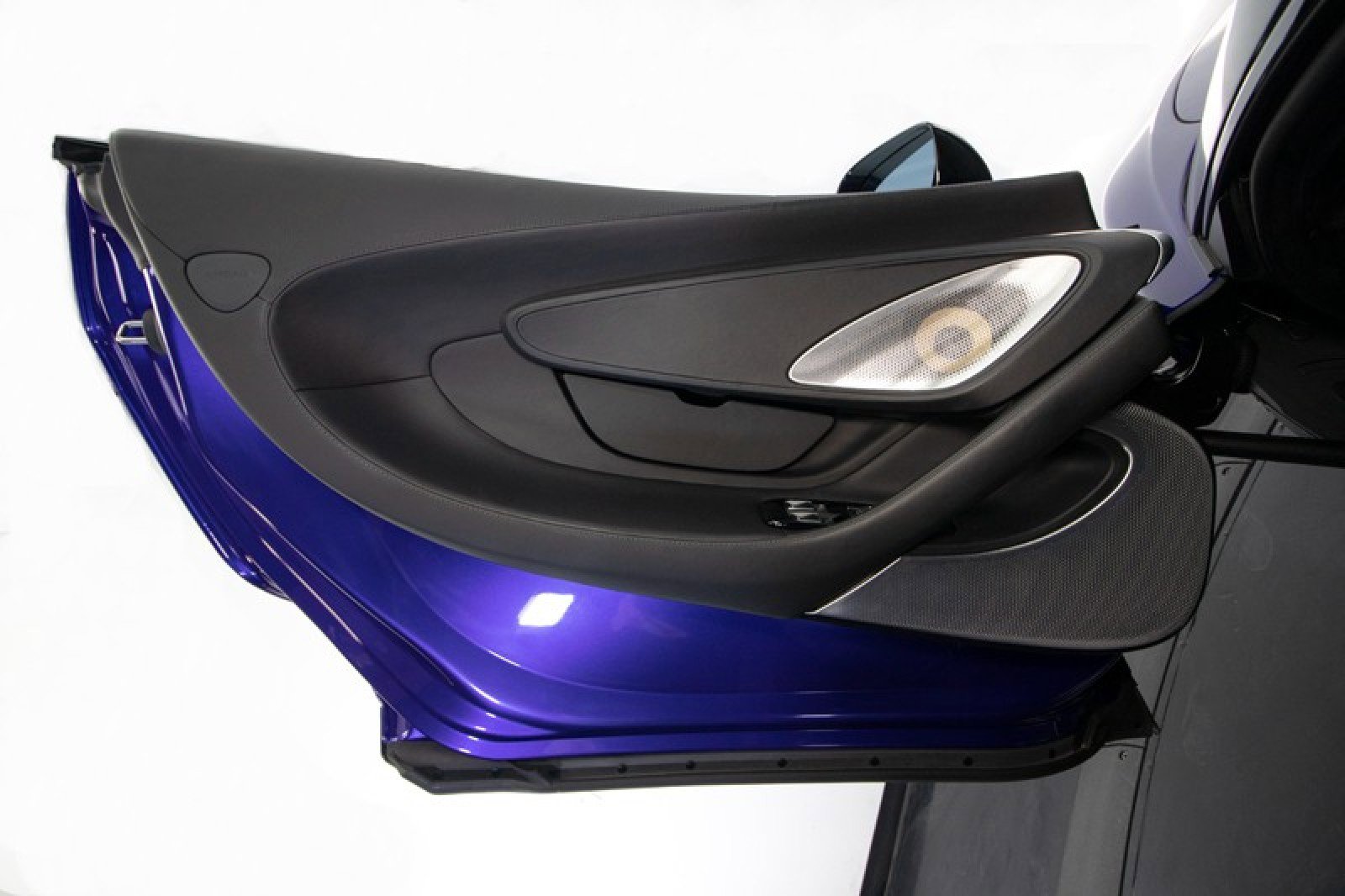 Used 2025 McLaren GTS image 35