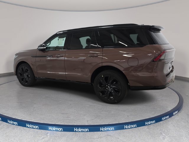 New 2027 Lincoln Navigator Black Label AWD/4WD image 7