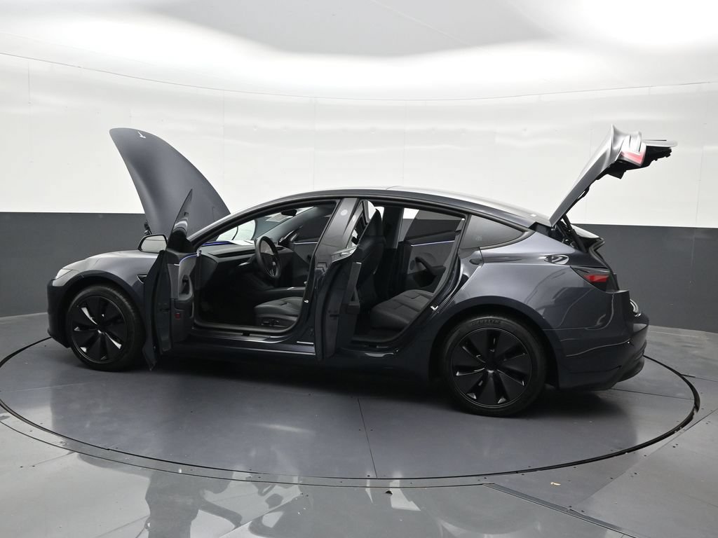 Used 2025 Tesla Model 3 Long Range RWD image 36