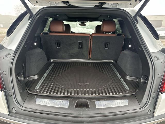 Used 2020 Cadillac XT5 Premium Luxury w/ LPO, Floor Liner Package image 28