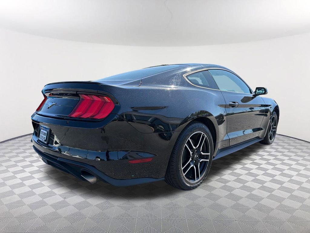 Used 2018 Ford Mustang Premium w/ Equipment Group 201A RWD image 5