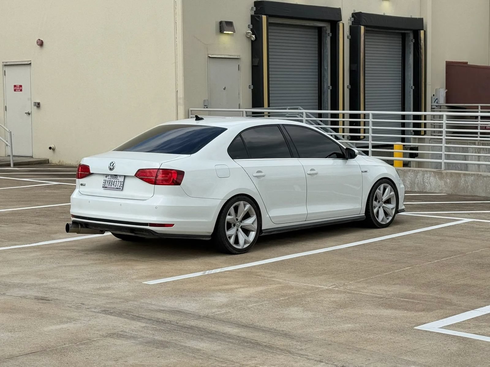 Used 2016 Volkswagen Jetta GLI SEL FWD image 8