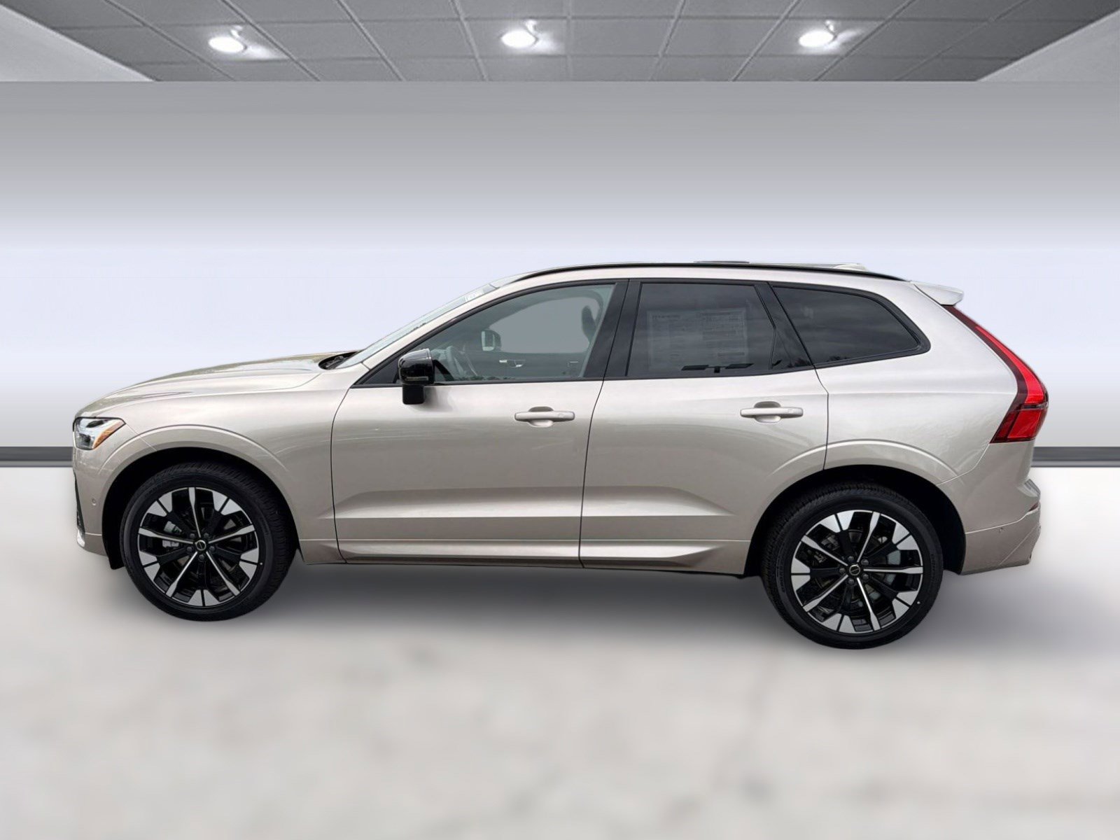 New 2026 Volvo XC60 B5 Plus w/ Protection Package Premier AWD/4WD image 2