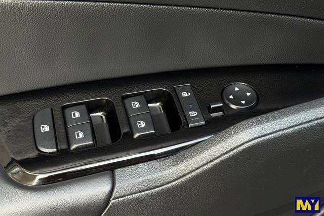 Used 2024 Kia Sportage EX image 12