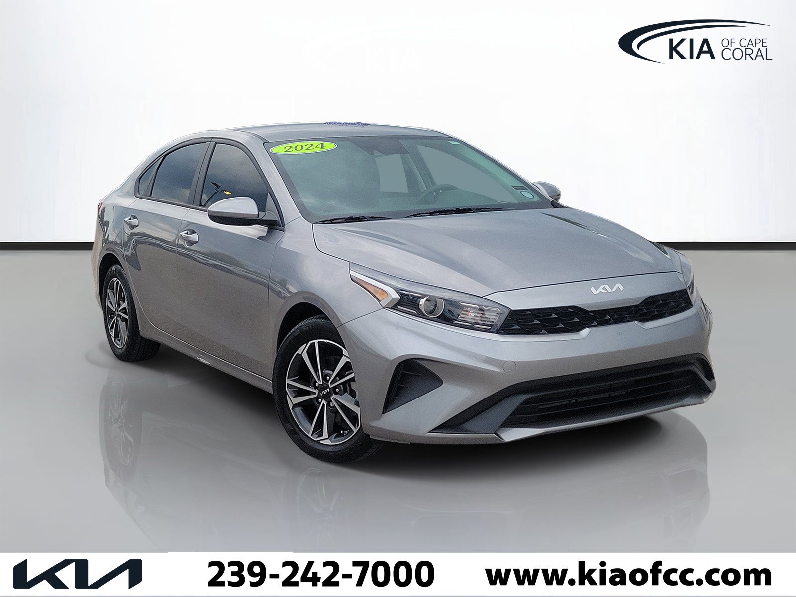 Certified 2024 Kia Forte LXS FWD image 1