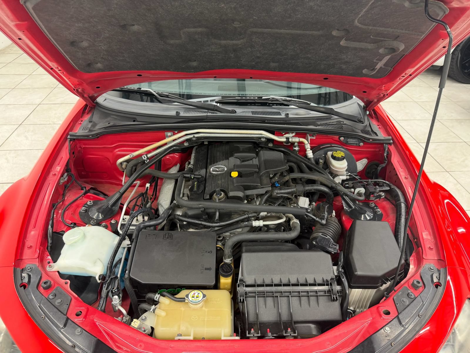 Used 2013 MAZDA MX-5 Miata Club RWD image 25