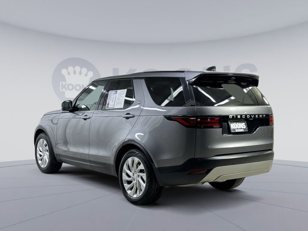 Used 2024 Land Rover Discovery S image 10