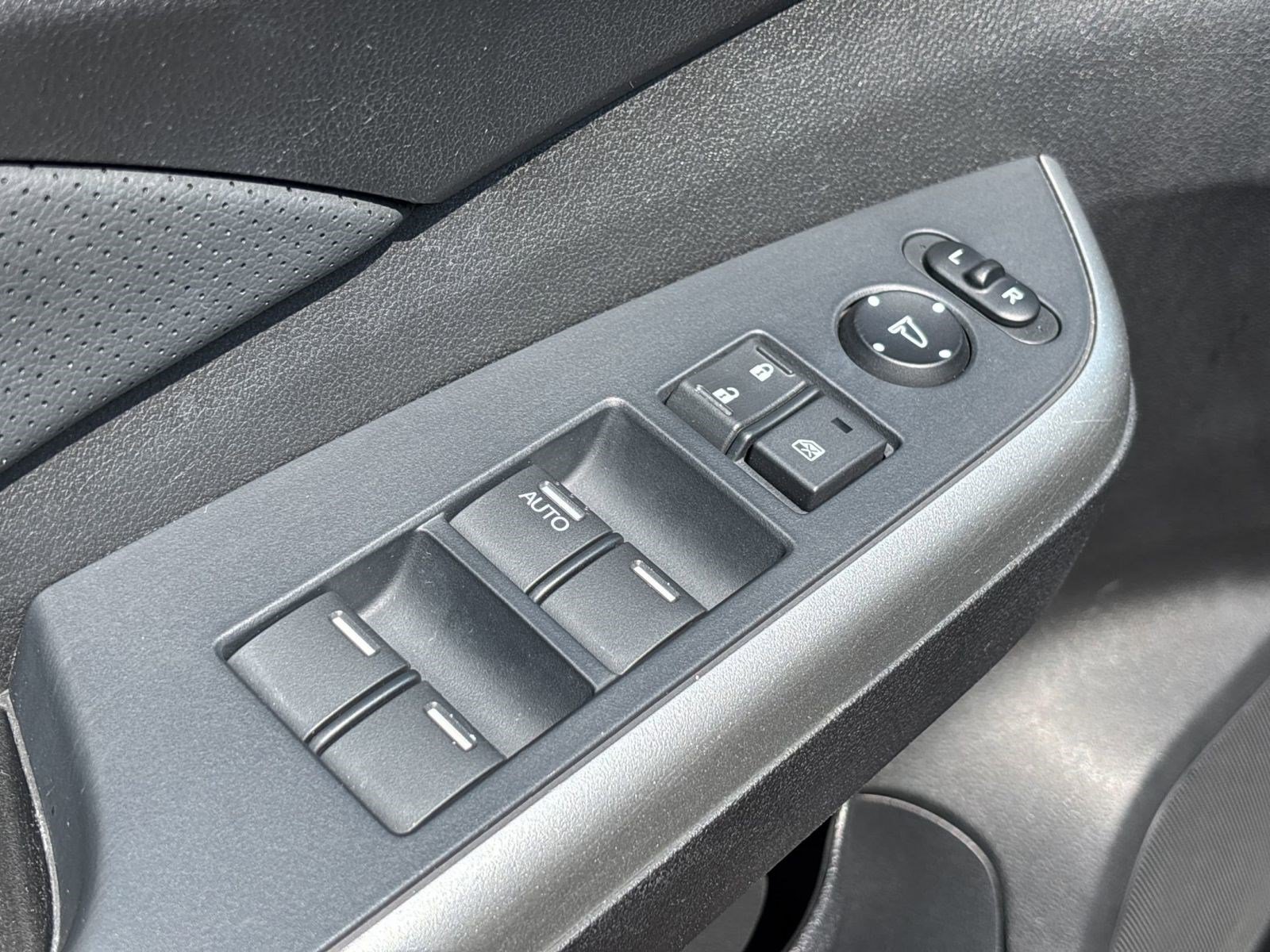 Used 2015 Honda CR-V EX-L image 13