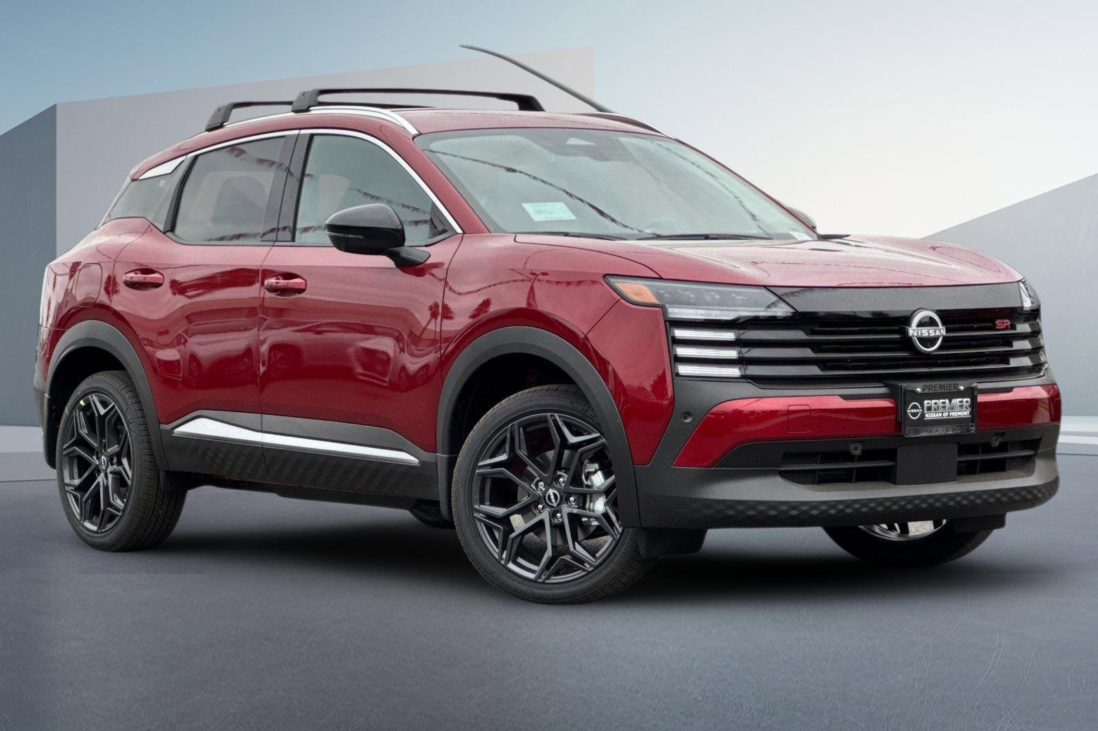 New 2026 Nissan Kicks SR image 2